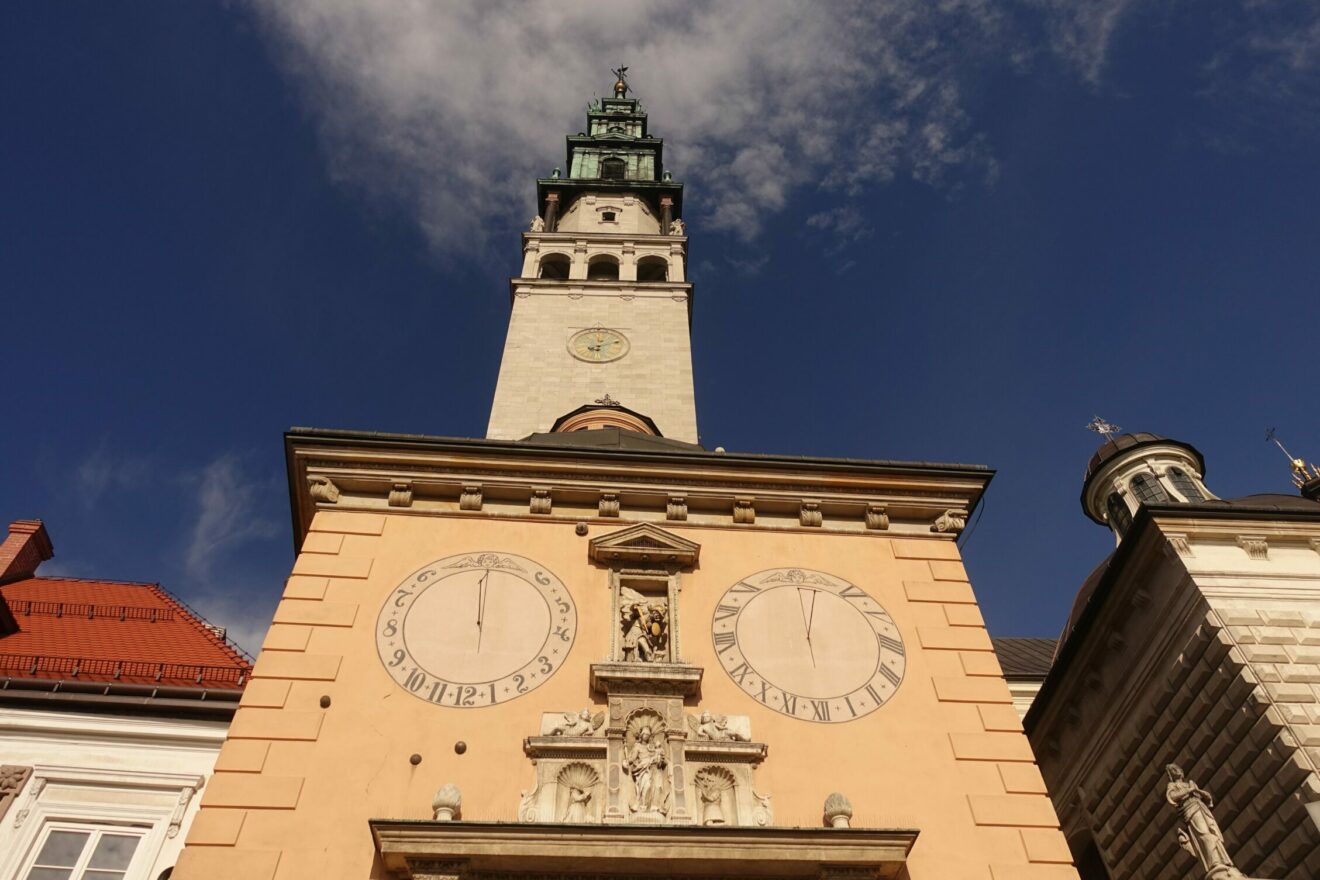 „Wszystko ma swój czas” – czyli o jasnogórskich zegarach