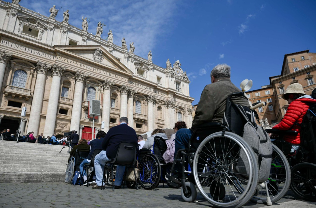 Papież zachęca, by cierpienie sprawiało rozwój człowieka