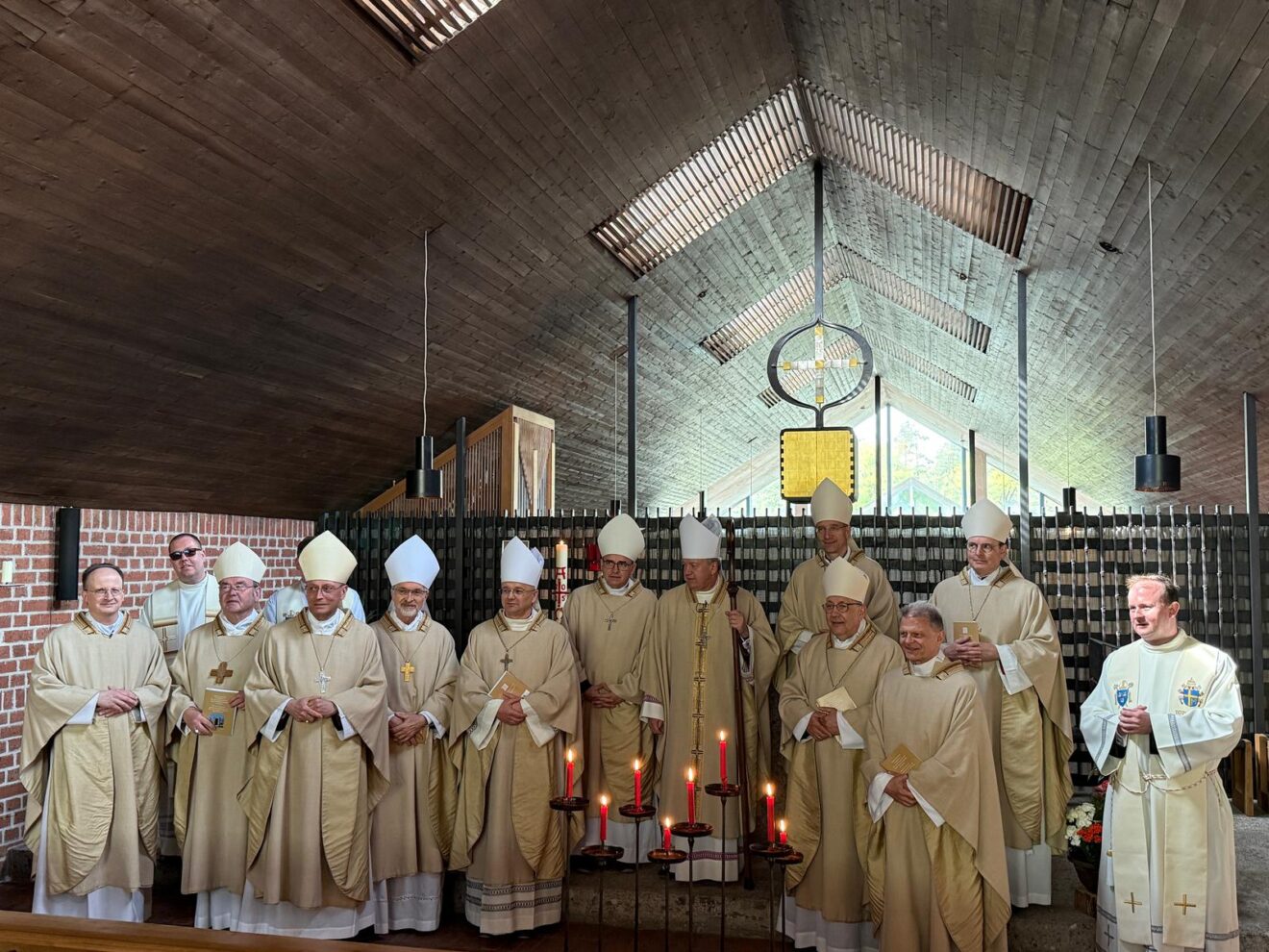 Biskupi z Polski i Niemiec uczcili 80. rocznicę wyzwolenia obozu w Dachau