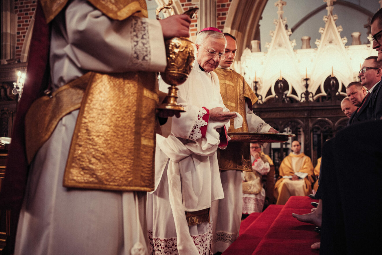 Abp Jędraszewski przewodniczył Mszy Wieczerzy Pańskiej na Wawelu
