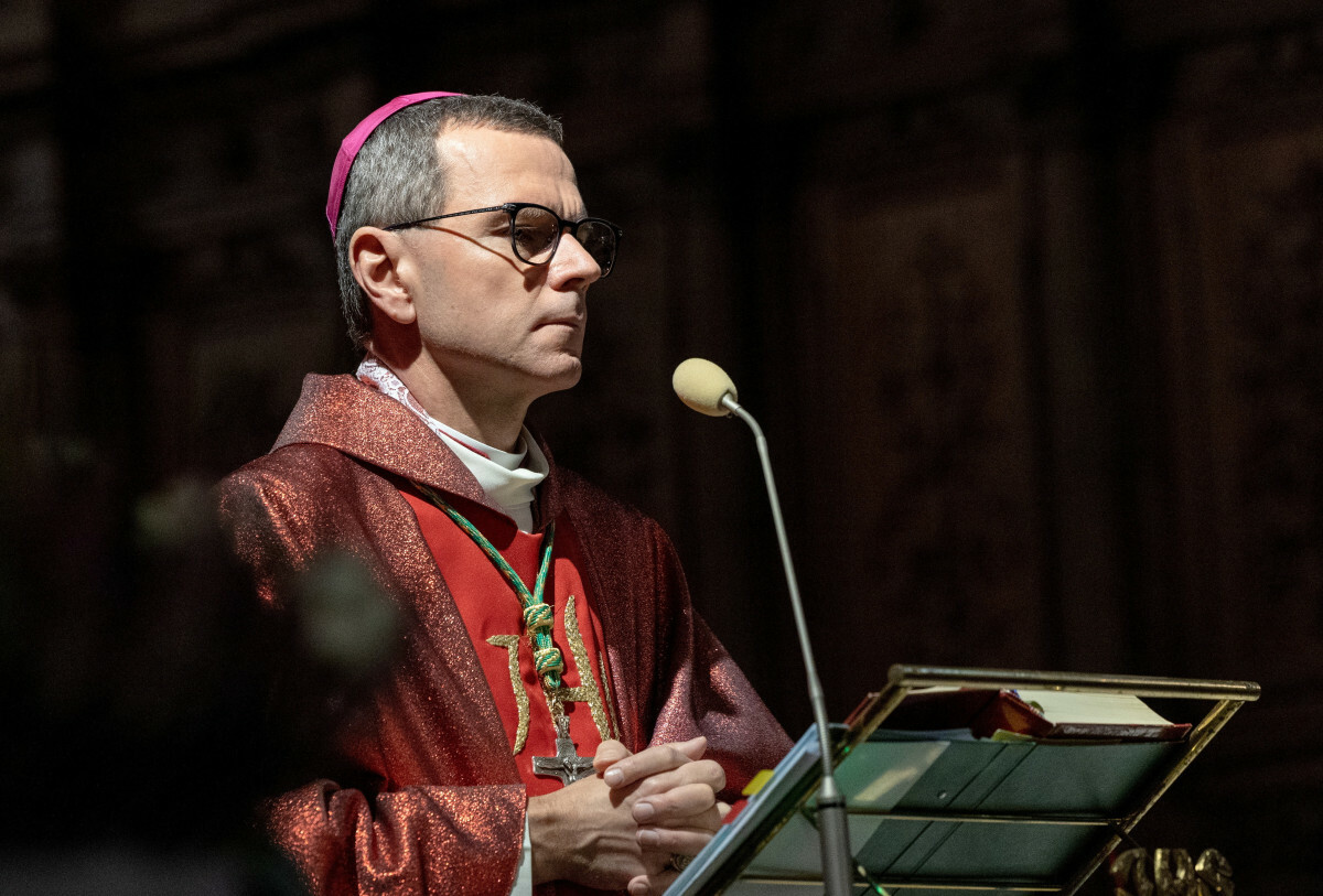 Bp Milewski w Święto Miłosierdzia: Boże Miłosierdzie wymyka się logice tego świata