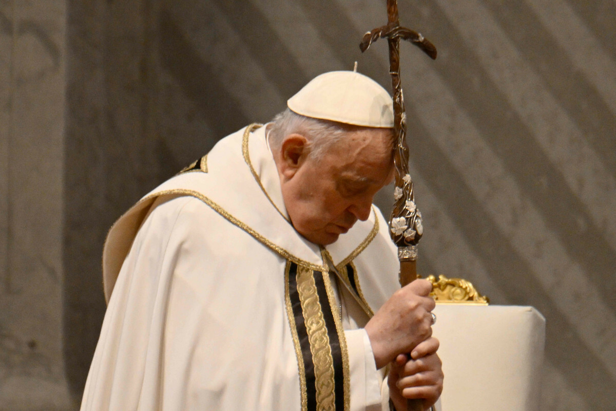 Biskup Asyżu: papież Franciszek sprostał wyzwaniu swojego imienia