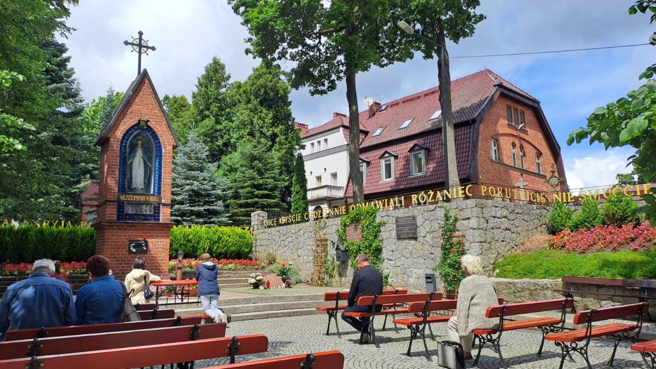 Pielgrzymka ósmoklasistów Archidiecezji Warmińskiej do Gietrzwałdu