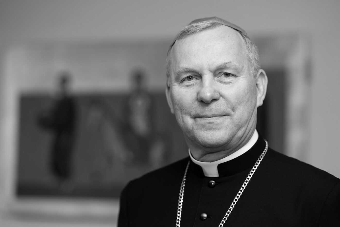 Prezydent RP pośmiertnie odznaczył bp. Turzyńskiego