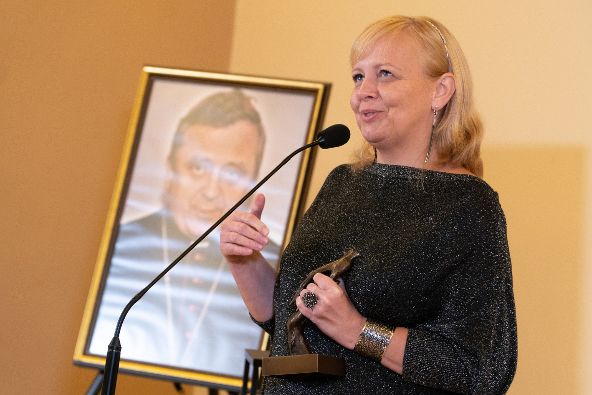 Monika Białkowska: Kościół nie potrzebuje dziś klerykalnej kasty, która nie chce rozmawiać z ludźmi