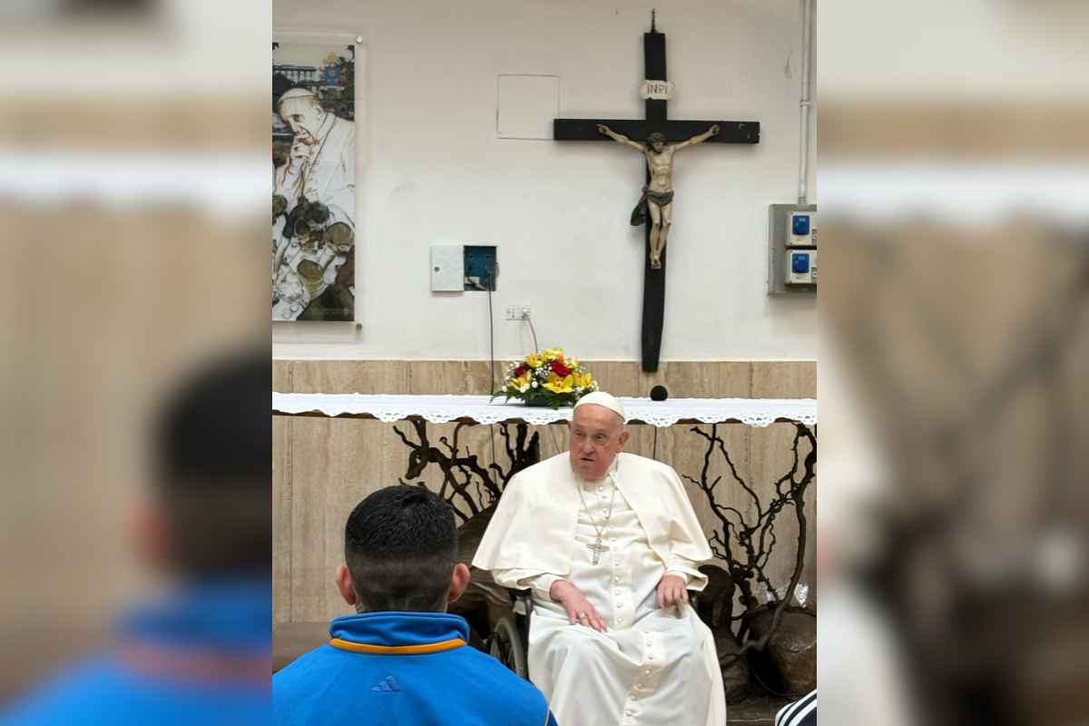 Papież spotkał się z więźniami w rzymskim zakładzie karnym