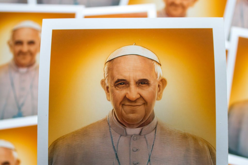 Amerykański historyk wspomina jeden „symboliczny” gest „pokornego papieża Franciszka”