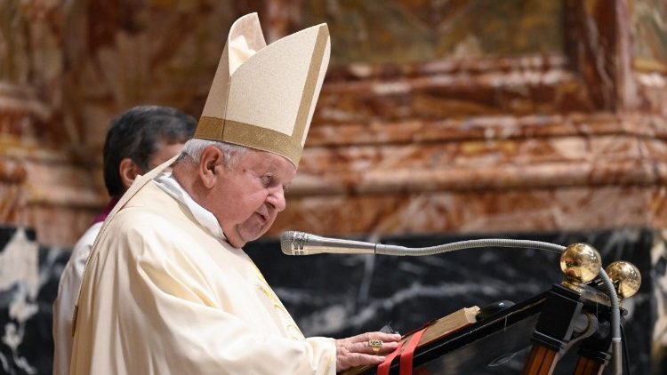 Kard. Dziwisz: Angelo Gugel – wzór służby Stolicy Apostolskiej