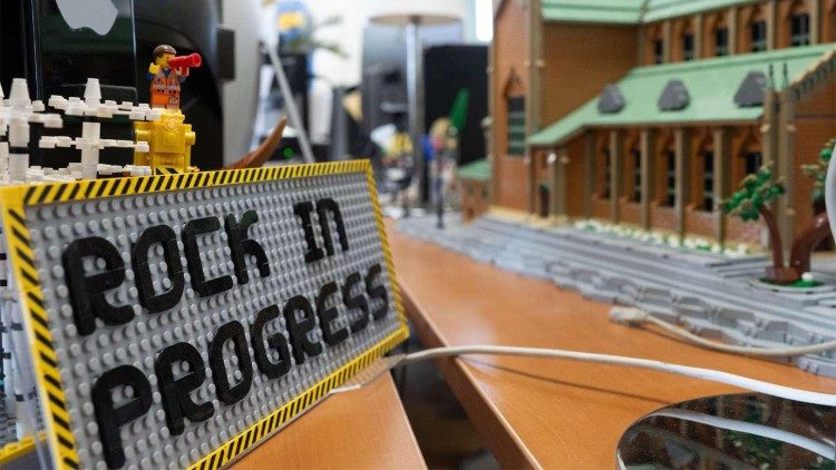 Klocki LEGO i misje? W Lyonie międzypokoleniowym językiem o jedności