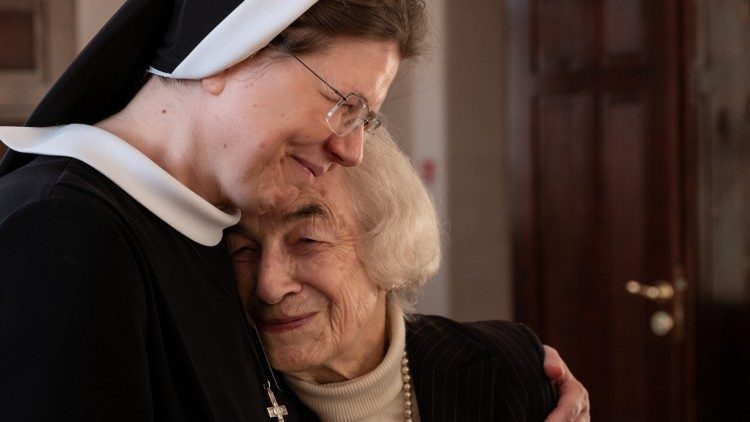 „Osiemdziesiąt córek” – codzienność kobiet konsekrowanych