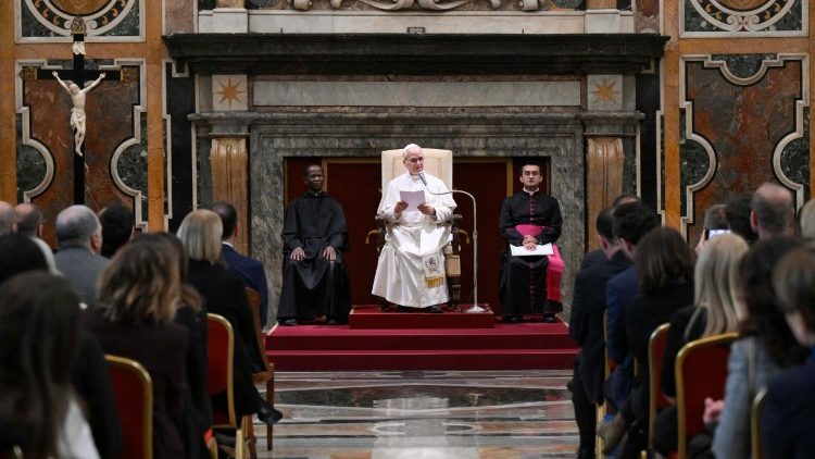 Leon XIV do linii lotniczych: podróże lotnicze papieża symbolem jego misji