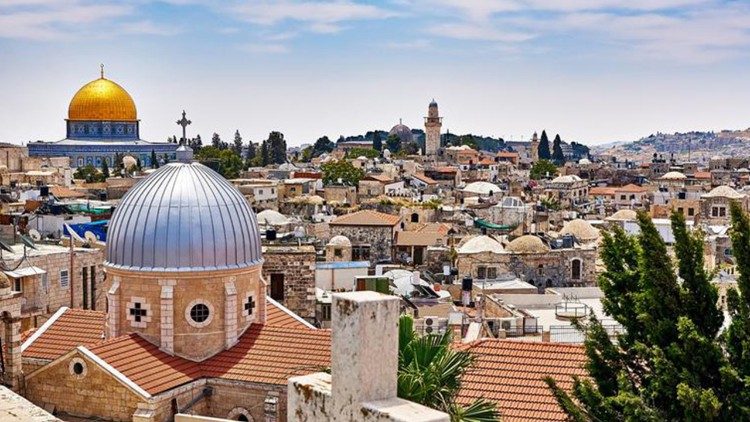 Benedyktyni z Góry Syjon pozostają tam pomimo bombardowań