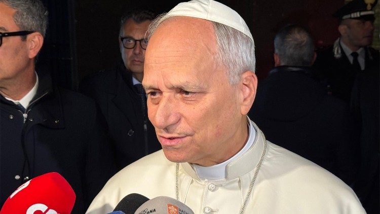 Papież: wstrzymajcie ogień, niech władze pracują na rzecz pokoju