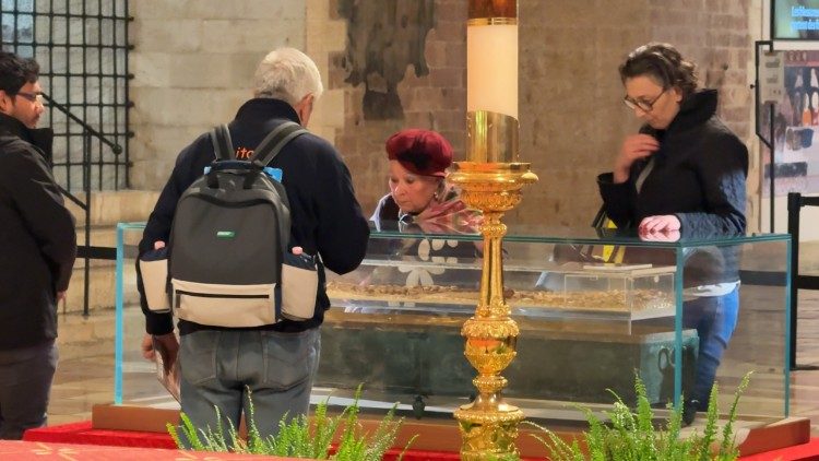 Kończy się wystawienie szczątków św. Franciszka z Asyżu