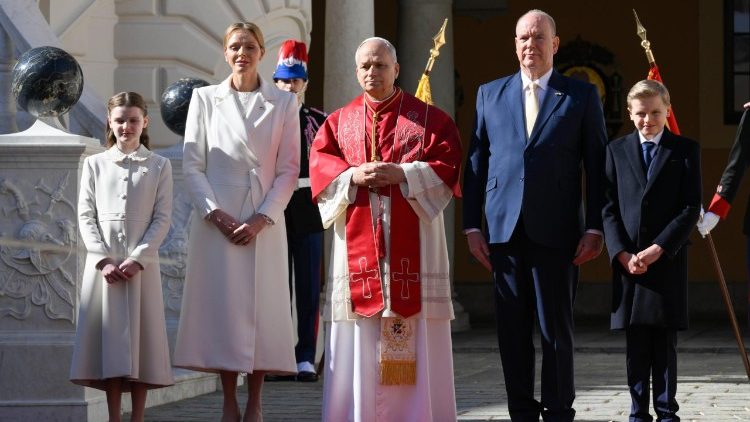 Papież przybył do Księstwa Monako