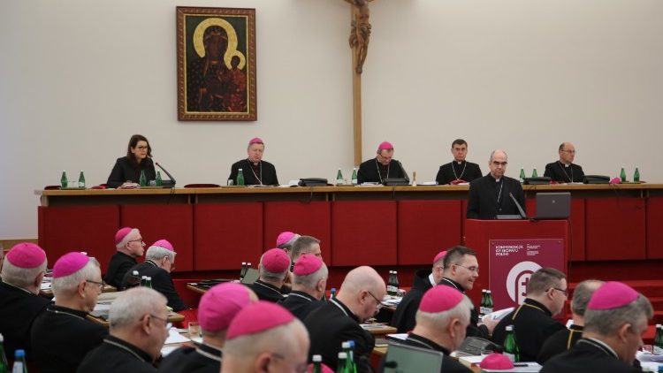 Episkopat o bieżących sprawach Kościoła w Polsce (komunikat po obradach)